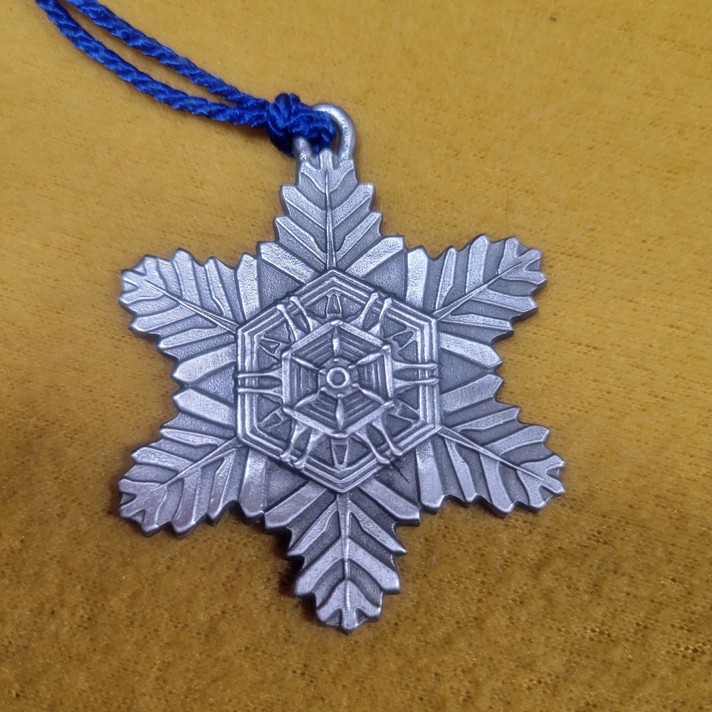 1998 Lands End Pewter Snowflake Ornament
